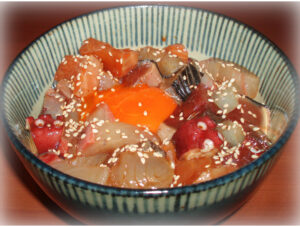 海鮮ユッケ丼定食